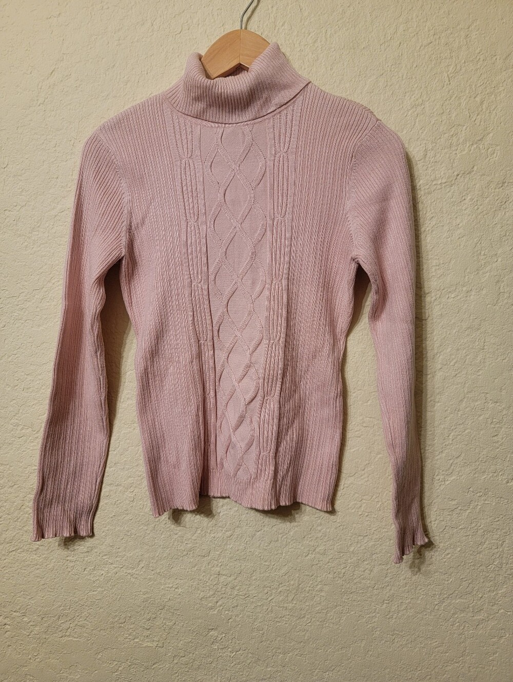 New York & Company Pink Ribbed Cable Knit Turtleneck Sweater Size S
